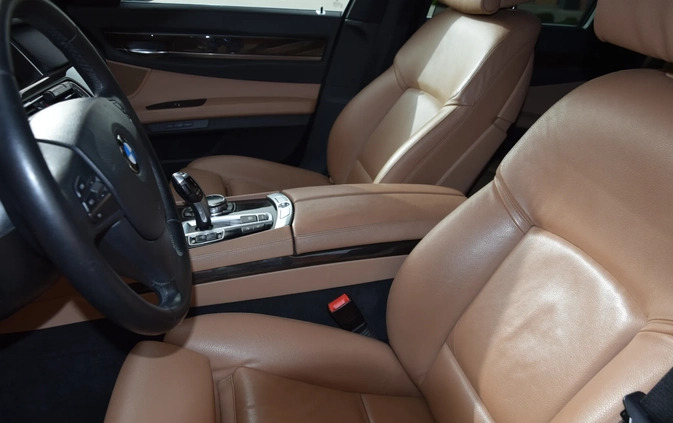 BMW Seria 7 cena 74500 przebieg: 271000, rok produkcji 2014 z Olsztyn małe 562